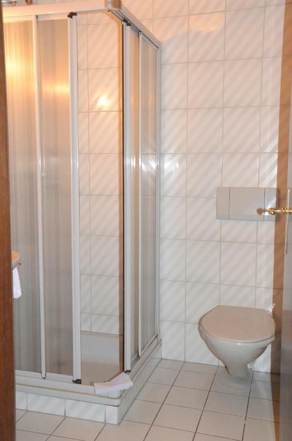 Loewen Bei Bern Hotel Worb